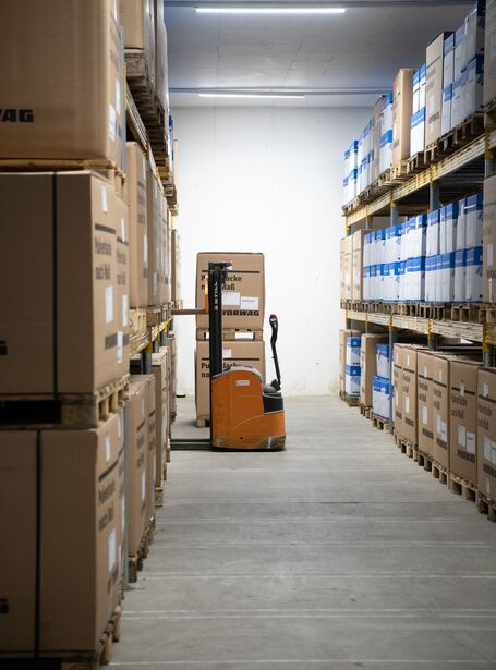 HASLER TRANSPORT AG - Logistik Stapler